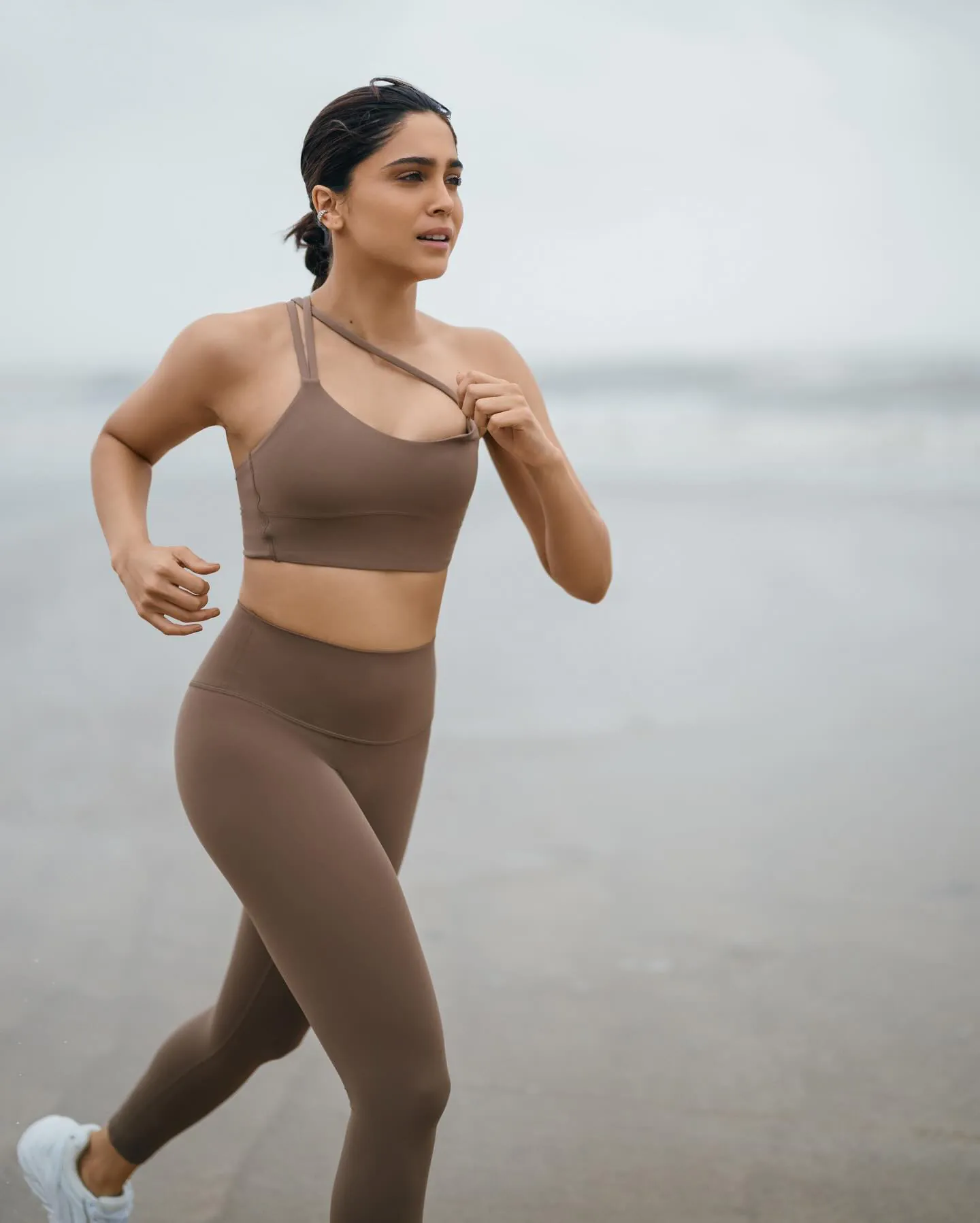 Sharvari - sharvari-hot-20.webp